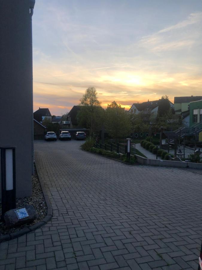 Moderne Wohnung Mit 4 Betten Бохум Екстериор снимка