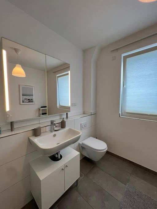 Moderne Wohnung Mit 4 Betten Бохум Екстериор снимка